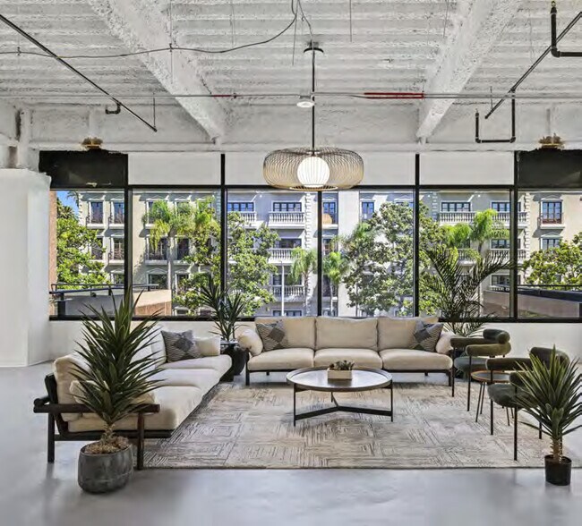 More Photos Of 9242 Beverly Blvd, Beverly Hills Loft Creative Space For Lease