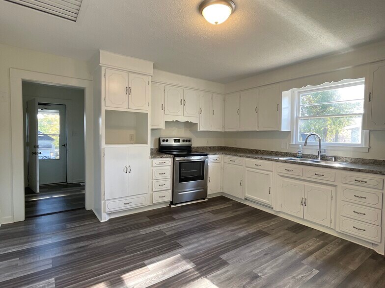 More Photos Of , Spartanburg Unknown For Sale