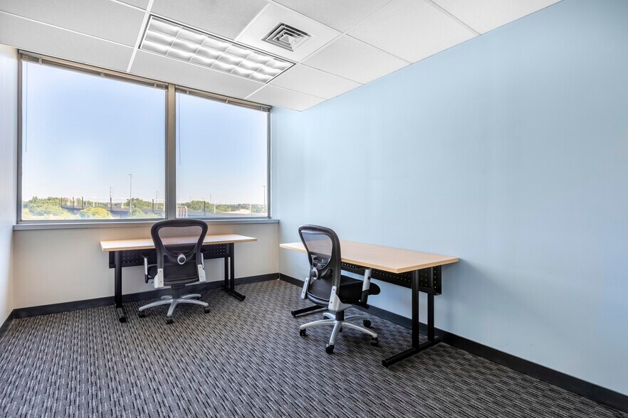More Photos Of 1 International Plz, Philadelphia Coworking Space