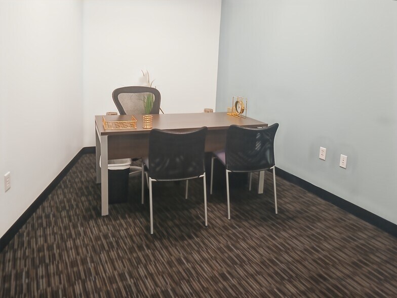 More Photos Of 1000 Highland Colony Pky, Ridgeland Coworking Space