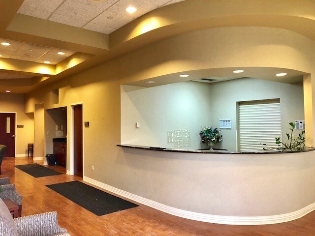 More Photos Of 8510-8514 Broadway, Merrillville Medical For Sale