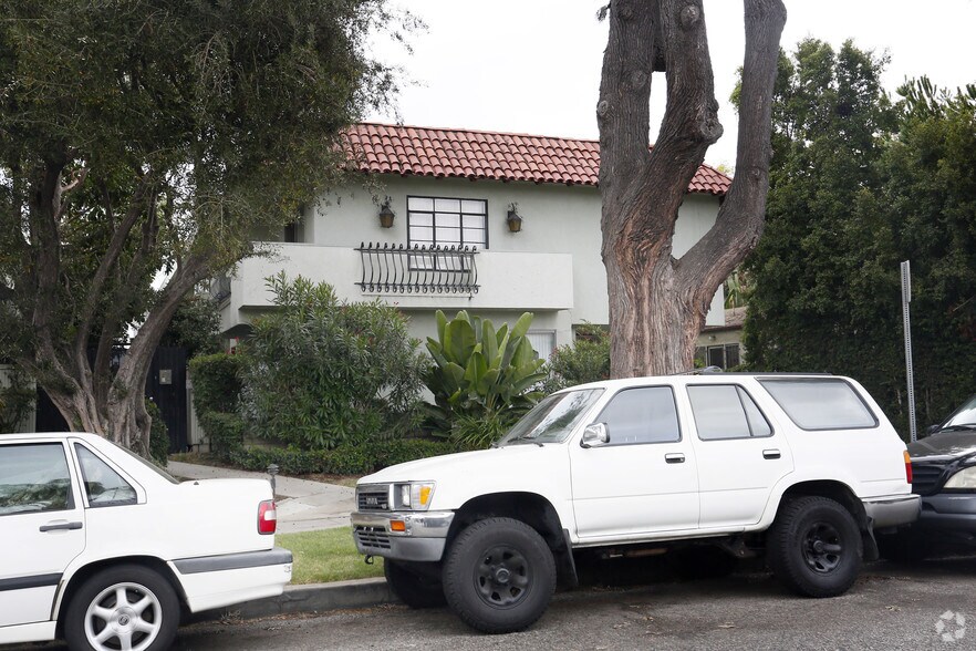 More Photos Of 3344 Mentone Ave, Los Angeles Apartments For Sale