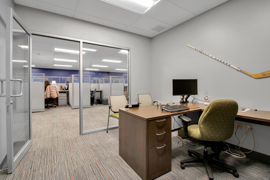 More Photos Of 75 Earhart Dr, Amherst Unknown For Lease