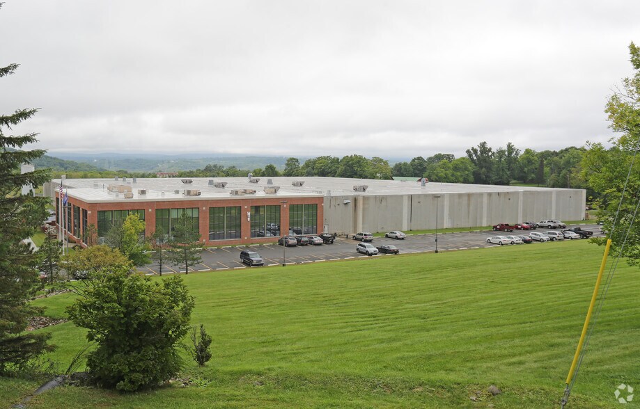More Photos Of 1 Vapor Trl, Hudson Industrial For Sale