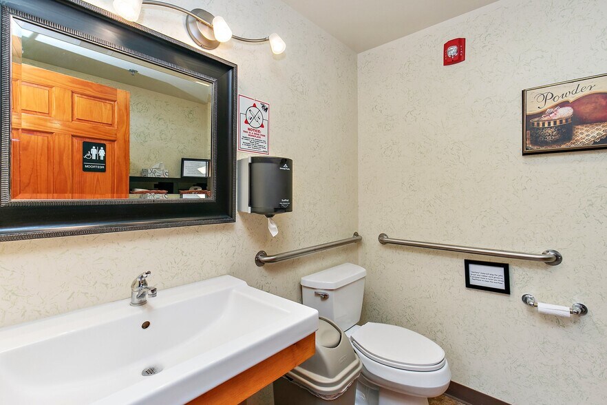 More Photos Of 15-85 N Woodbury St, South Elgin Apartments For Lease