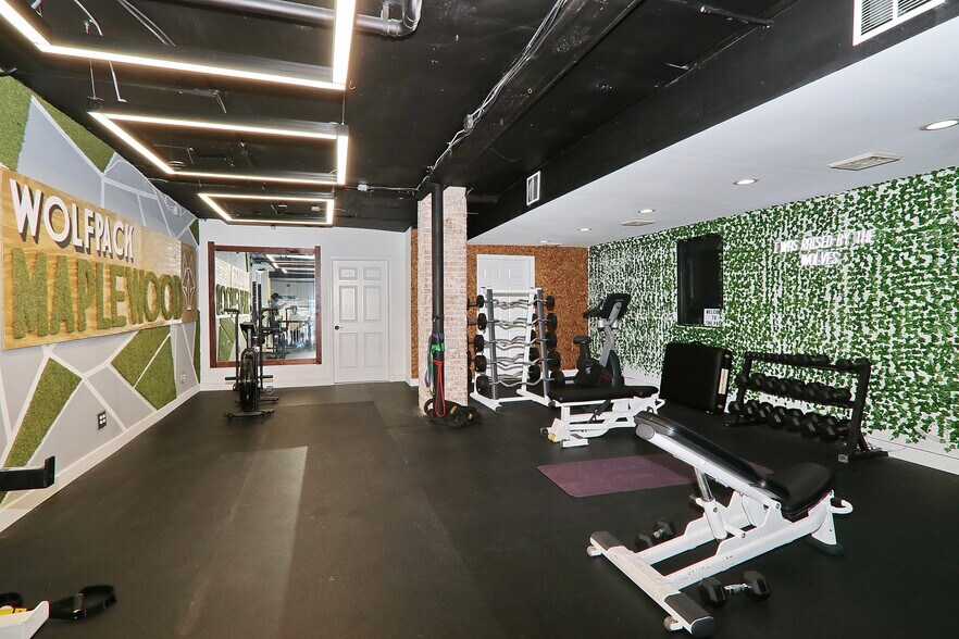 More Photos Of 168 Maplewood Ave, Maplewood Storefront Retail Residential For Lease