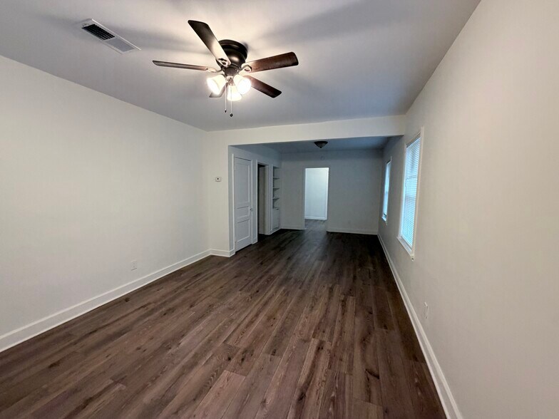 More Photos Of 3612 Park Ave, Memphis General Retail For Sale