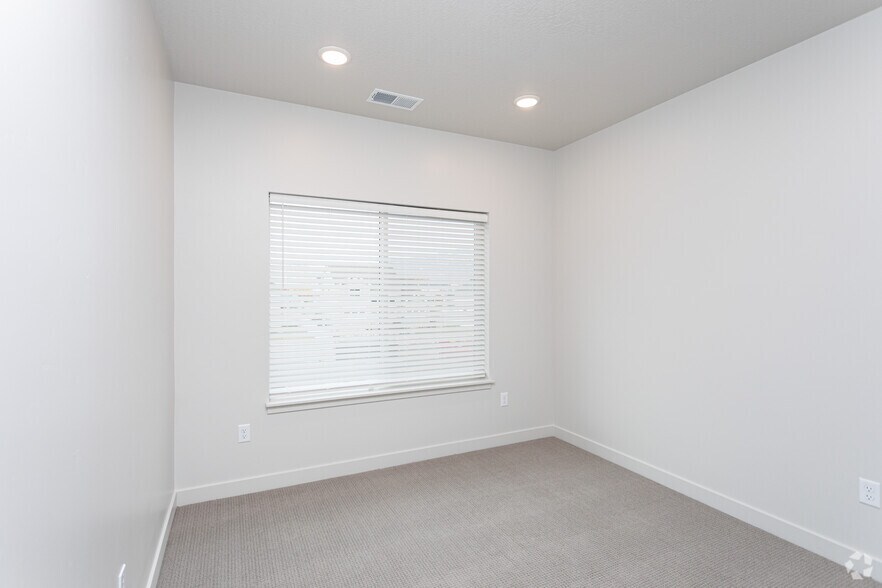 More Photos Of 1054 Main St, Lehi Apartments For Lease