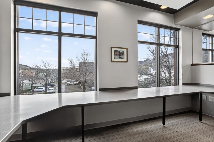 More Photos Of 722 Washington Ave, Golden Office Residential For Sale
