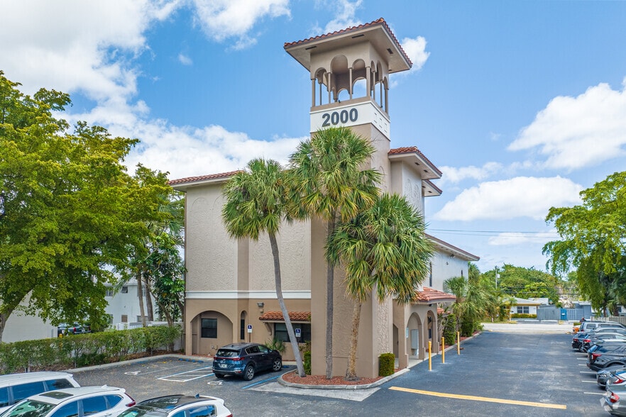 Primary Photo Of 2000 N Federal Hwy, Pompano Beach Medical For Lease