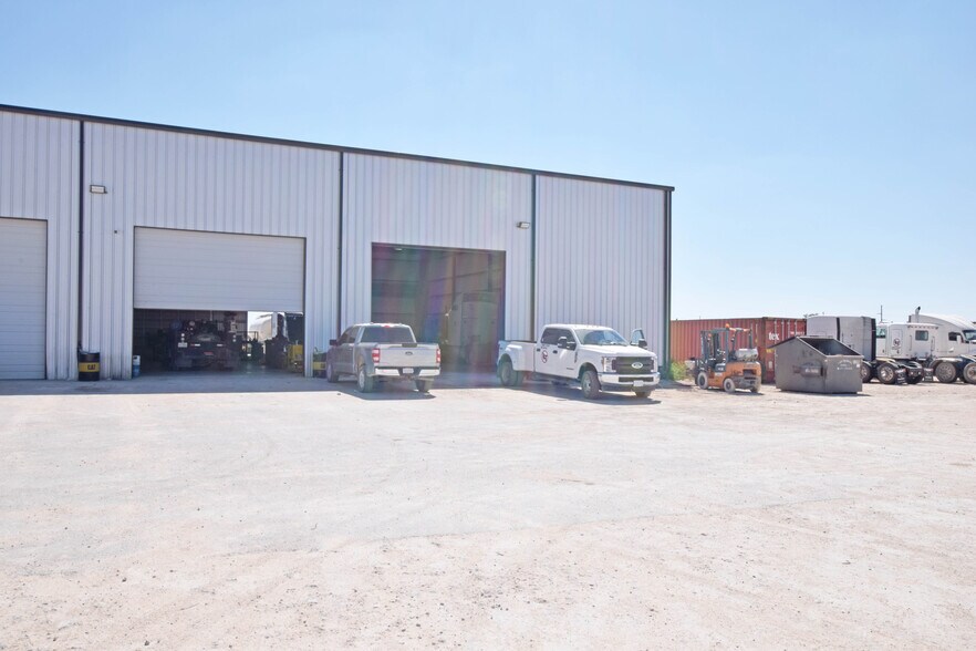 More Photos Of 2250 Dixie Blvd, Odessa Industrial For Sale