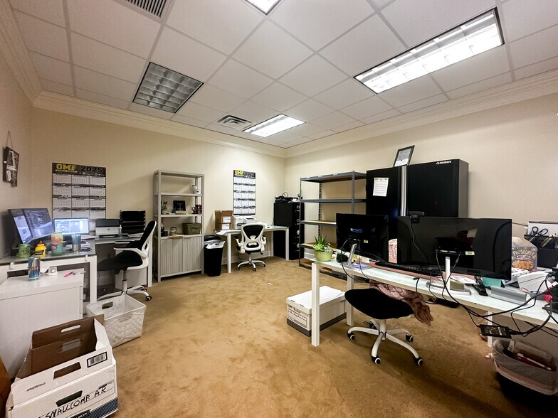 More Photos Of 2117 Harden Blvd, Lakeland Office For Lease