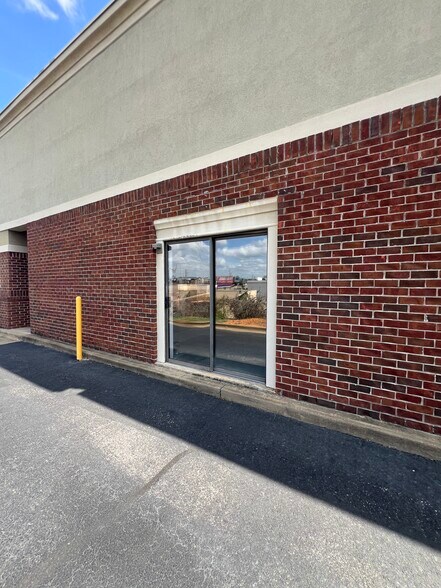More Photos Of 2130-2146 Cobbs Ford Rd, Prattville Freestanding For Lease
