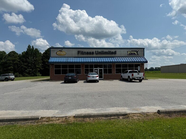 More Photos Of 1985 W Main St, Williamston Warehouse For Sale