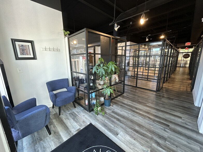 More Photos Of 111 Church St NW, Vienna Storefront Retail Office For Lease