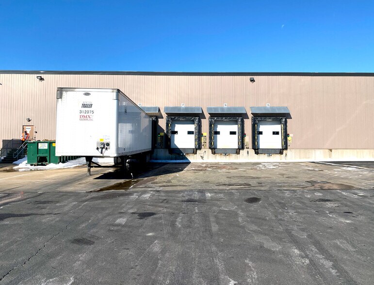 More Photos Of 505 Collins St, Attleboro Warehouse For Lease