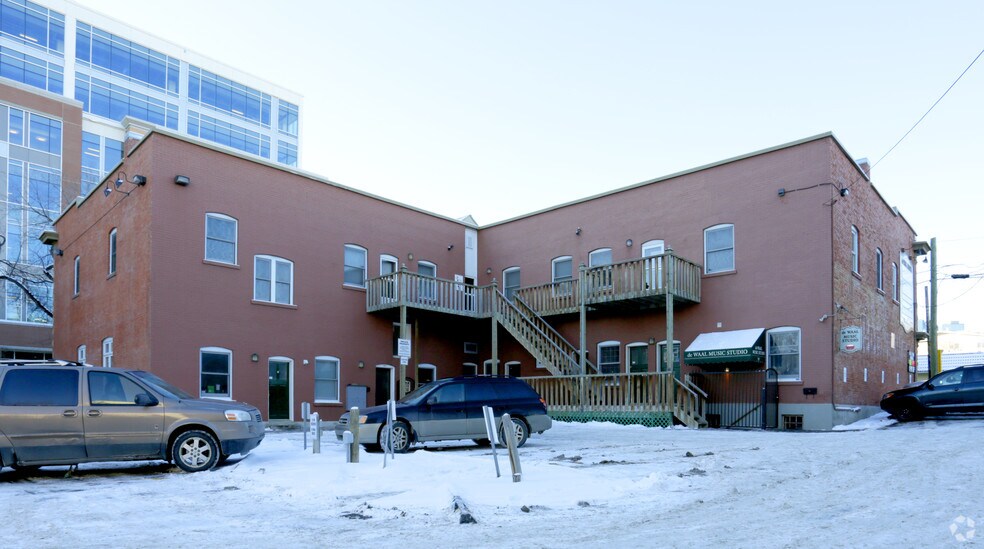 More Photos Of 606 Meredith Rd NE, Calgary Restaurant For Sale