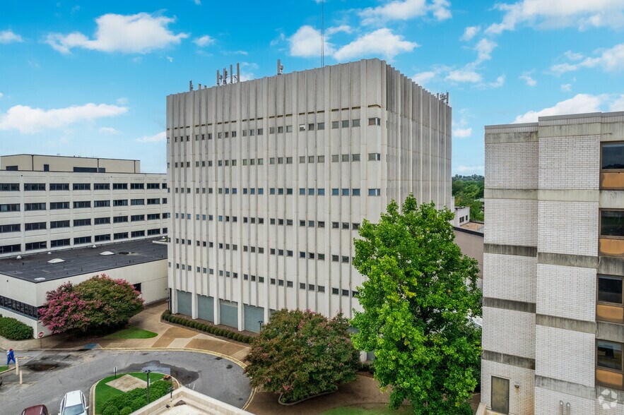 More Photos Of 801 Princeton Ave SW, Birmingham Unknown For Lease