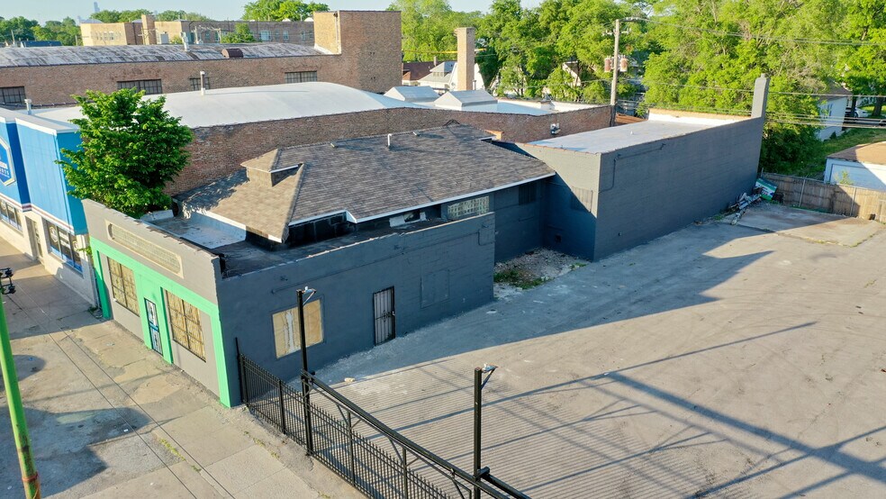 More Photos Of 6743-6753 S Western Ave, Chicago Auto Dealership For Lease