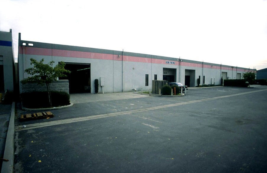 More Photos Of 5519-5523 Ayon Ave, Irwindale Coworking Space