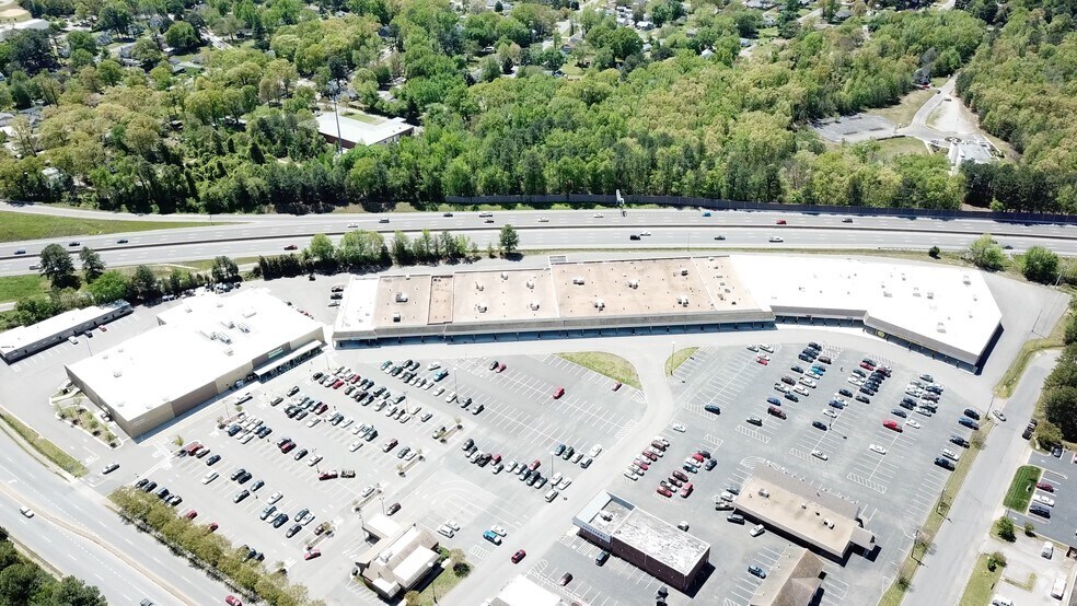 More Photos Of 5700-5760 Hopkins Rd, Richmond Storefront For Lease