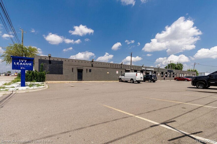 Primary Photo Of 465-471 S Schaefer Hwy, Detroit Freestanding For Sale