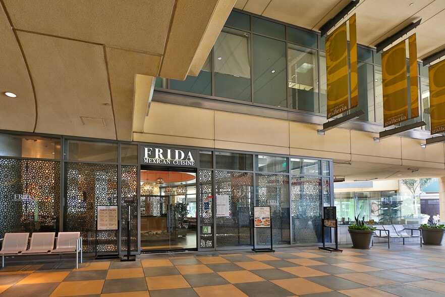 More Photos Of 15301 Ventura Blvd, Sherman Oaks Unknown For Lease