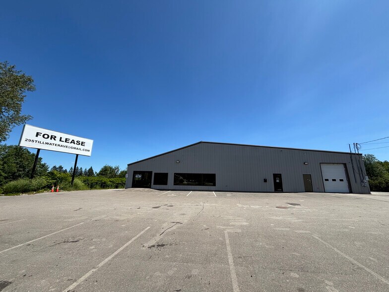 More Photos Of 29 Stillwater Ave, Orono Showroom For Lease