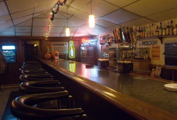 More Photos Of 1364 Susquehanna Trl, Liverpool Restaurant For Sale