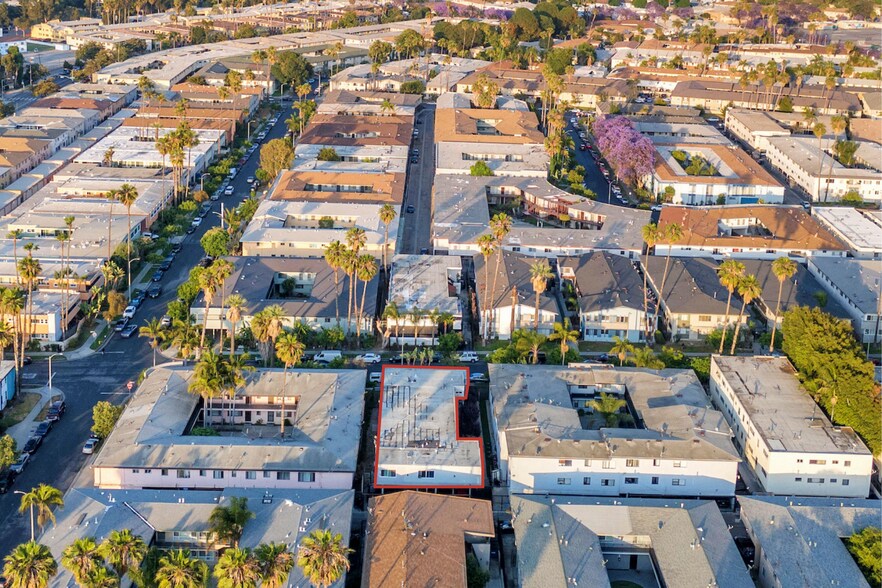 More Photos Of 3849 Stevely Ave, Los Angeles Apartments For Sale