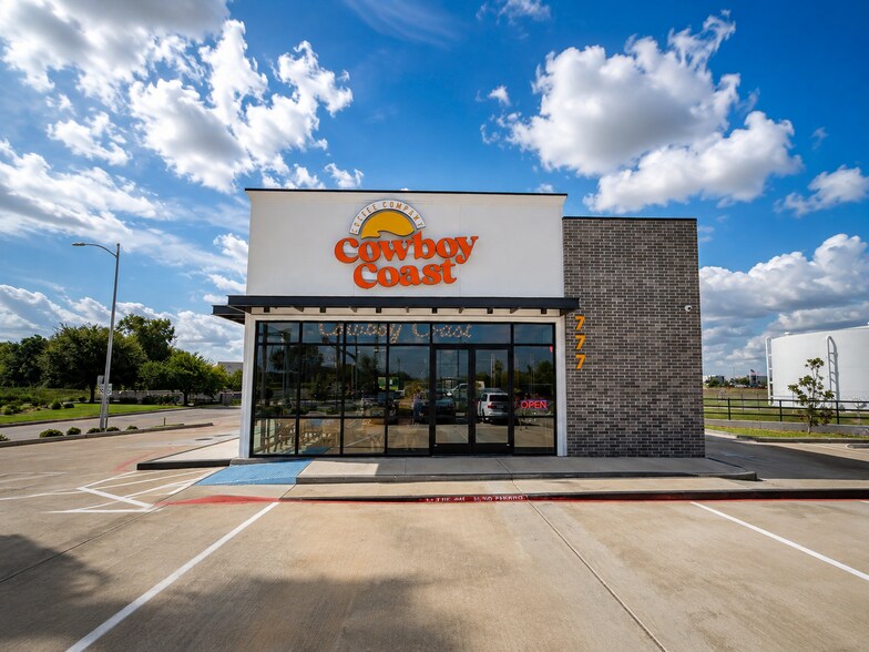 Primary Photo Of 777 Cane Island Pkwy, Katy Freestanding For Sale