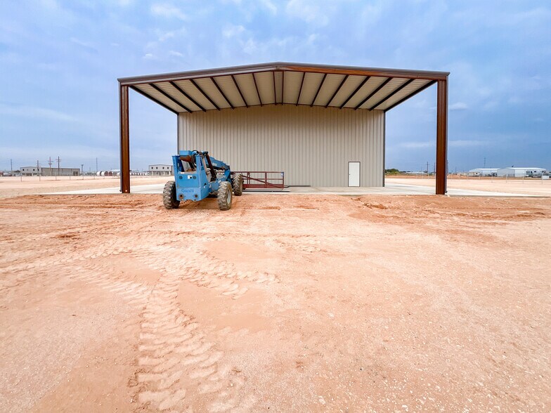 More Photos Of 4513 County Rd 128, Midland Industrial For Lease