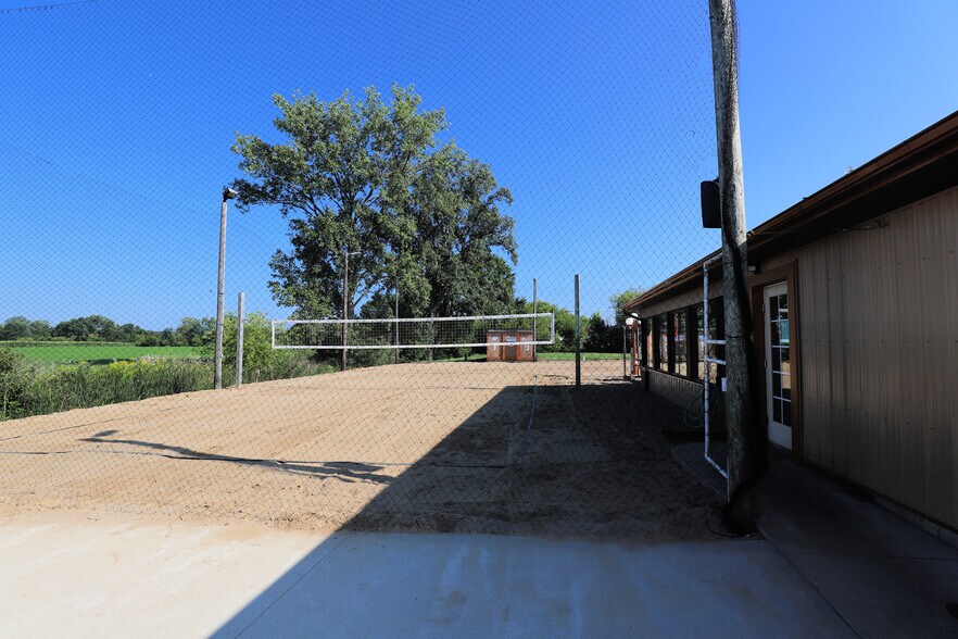 More Photos Of 15952 Oakley Rd, Chesaning Freestanding For Sale