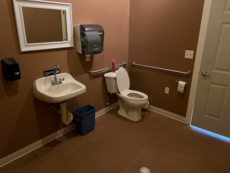 More Photos Of 312 Mayville Rd, Bethel Unknown For Lease