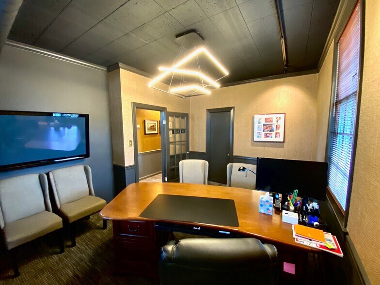 More Photos Of 111 Forbes St, Annapolis Office For Lease