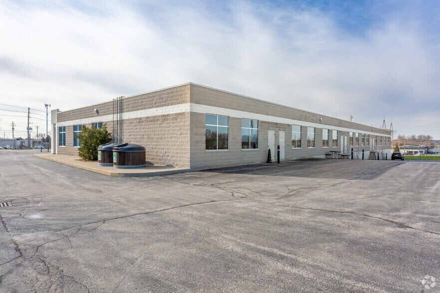 More Photos Of 410 Conestogo Rd, Waterloo Office For Lease