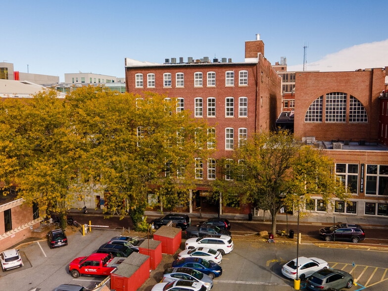 More Photos Of 44 N Queen St, Lancaster Apartments For Lease