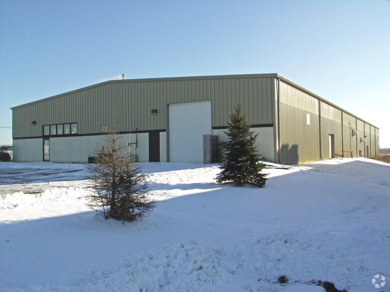 More Photos Of 10991-10995 Ruth Rd, Huntley Showroom For Sale