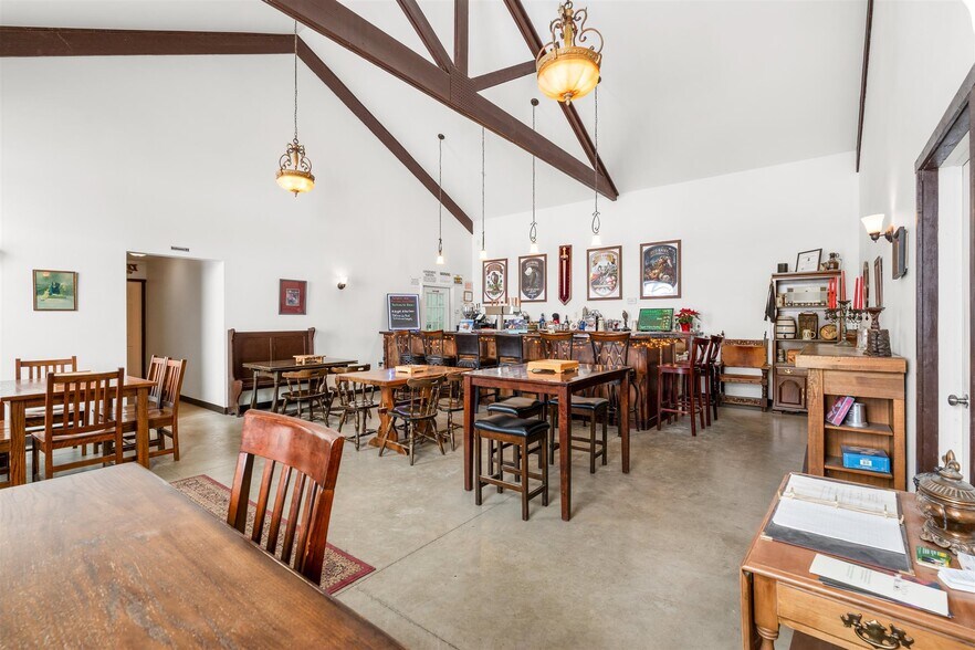 More Photos Of 4504 Bussey Rd, Syracuse General Retail For Sale