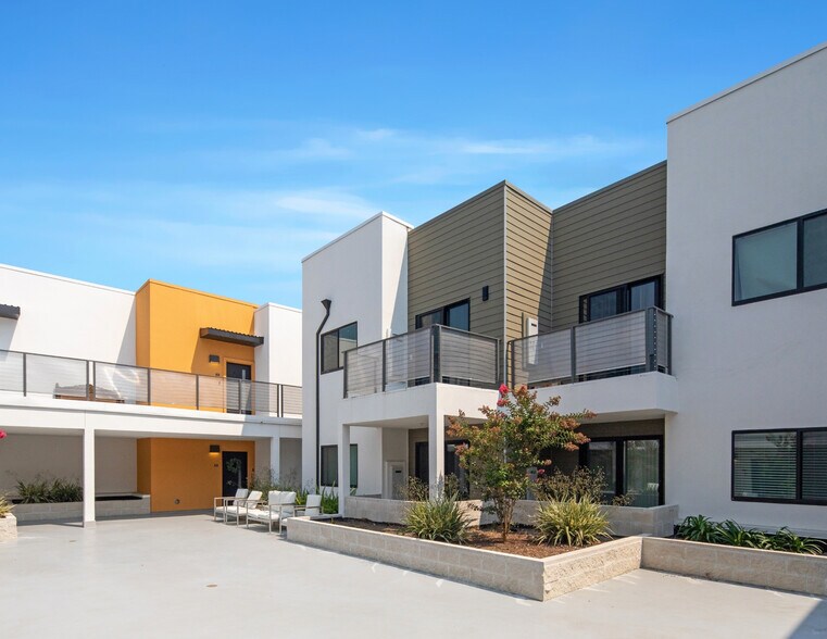 More Photos Of 1300 W Mission Blvd, Pomona Apartments For Sale