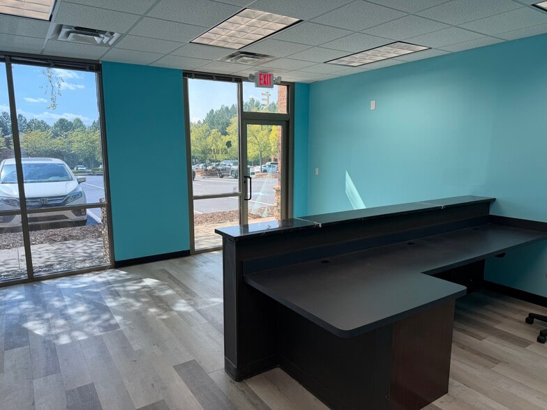 More Photos Of 4245 Johns Creek Pky, Suwanee Medical For Lease
