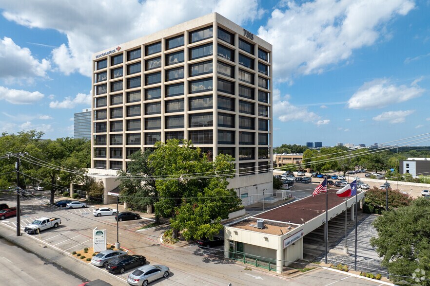 More Photos Of 7515 Greenville Ave, Dallas Medical For Lease