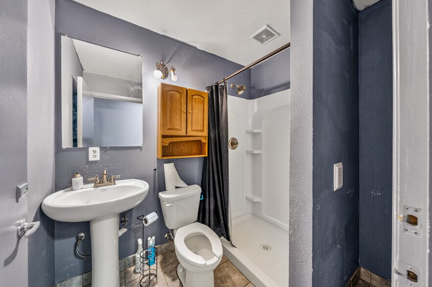 More Photos Of 729 Welch St, Medford Warehouse For Sale