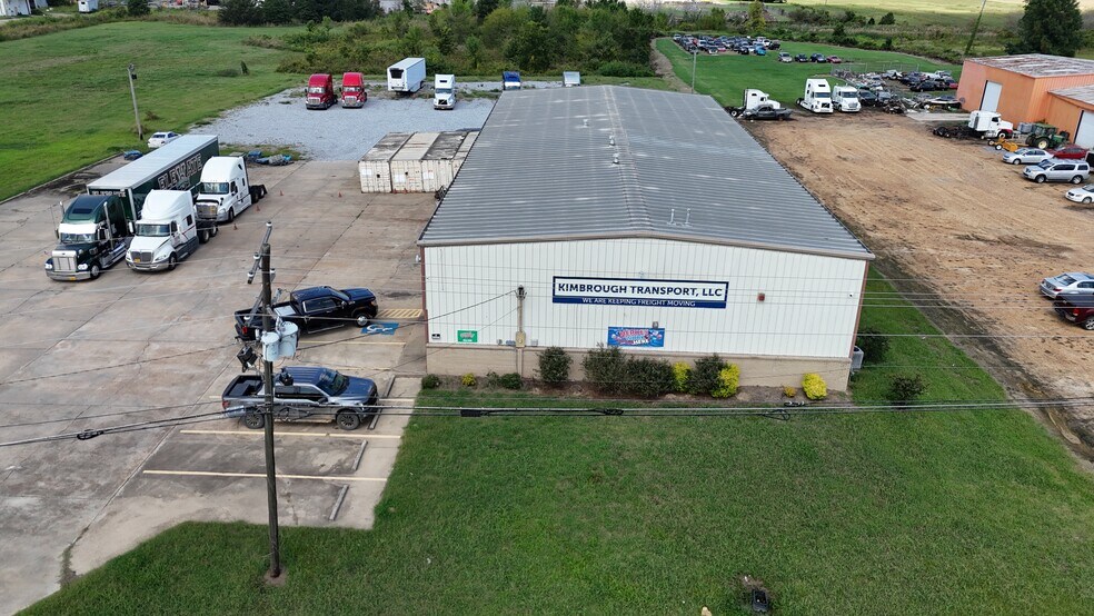 More Photos Of 1319 US-82, Indianola Service For Sale