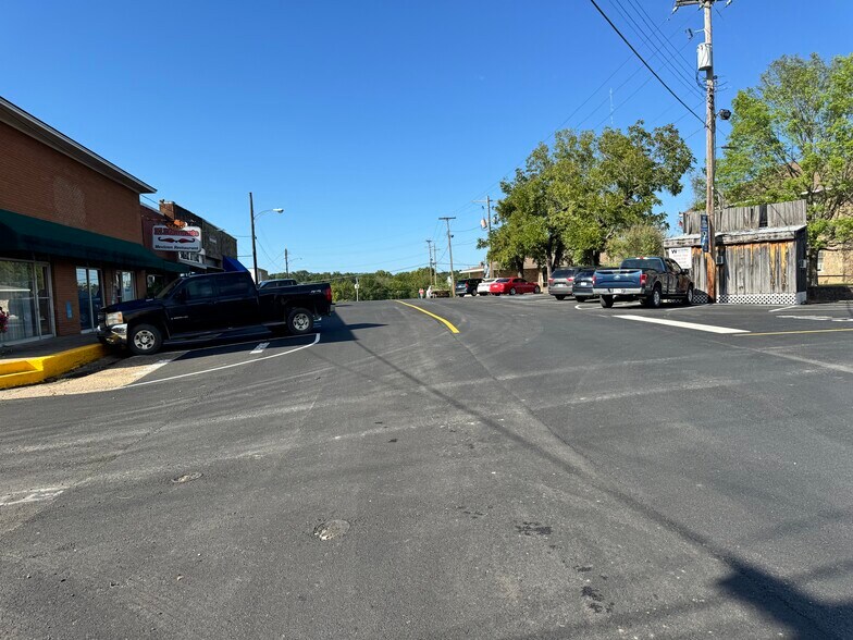 More Photos Of 140 N West St, Mount Ida Storefront Retail Office For Sale