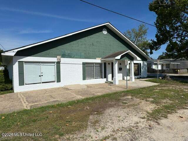 More Photos Of 1924 30th Ave, Gulfport Assisted Living For Sale