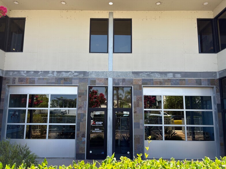 More Photos Of 1215 Pacific Oaks Pl, Escondido Manufacturing For Lease