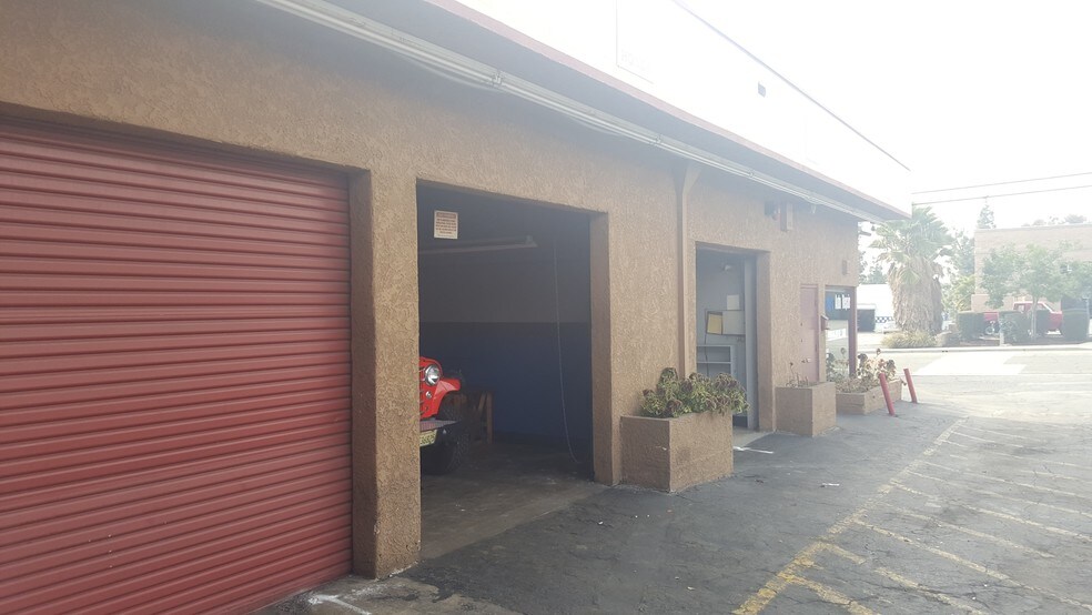 More Photos Of 8901-8939 Rose Ave, Montclair Auto Repair For Lease