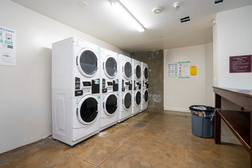 More Photos Of 117 Winston St, Los Angeles Apartments For Sale