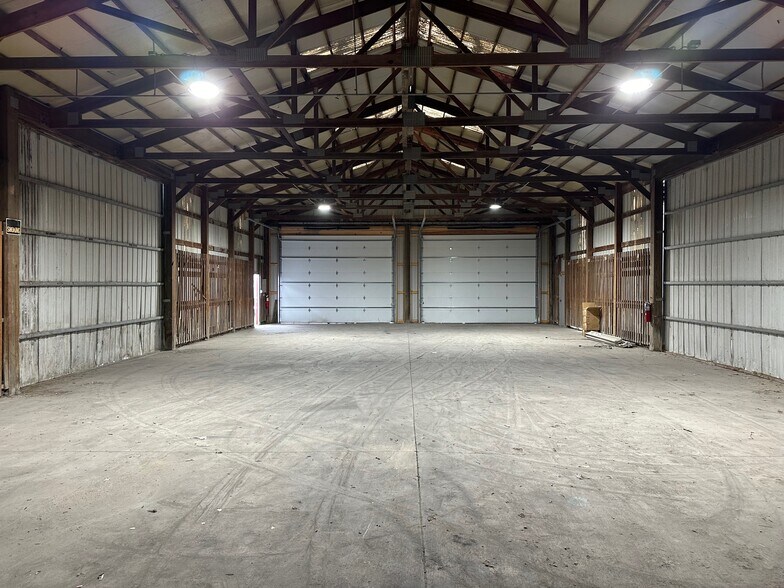 More Photos Of 1200 Lakeview Ave, Washington Court House Manufacturing For Lease